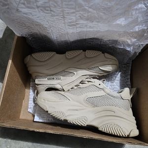 Steven Madden Steve Possession Shoes